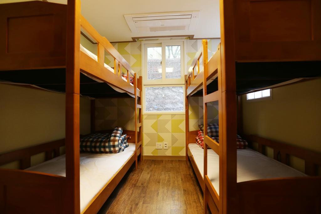 Cube Guesthouse Сеул Стая снимка