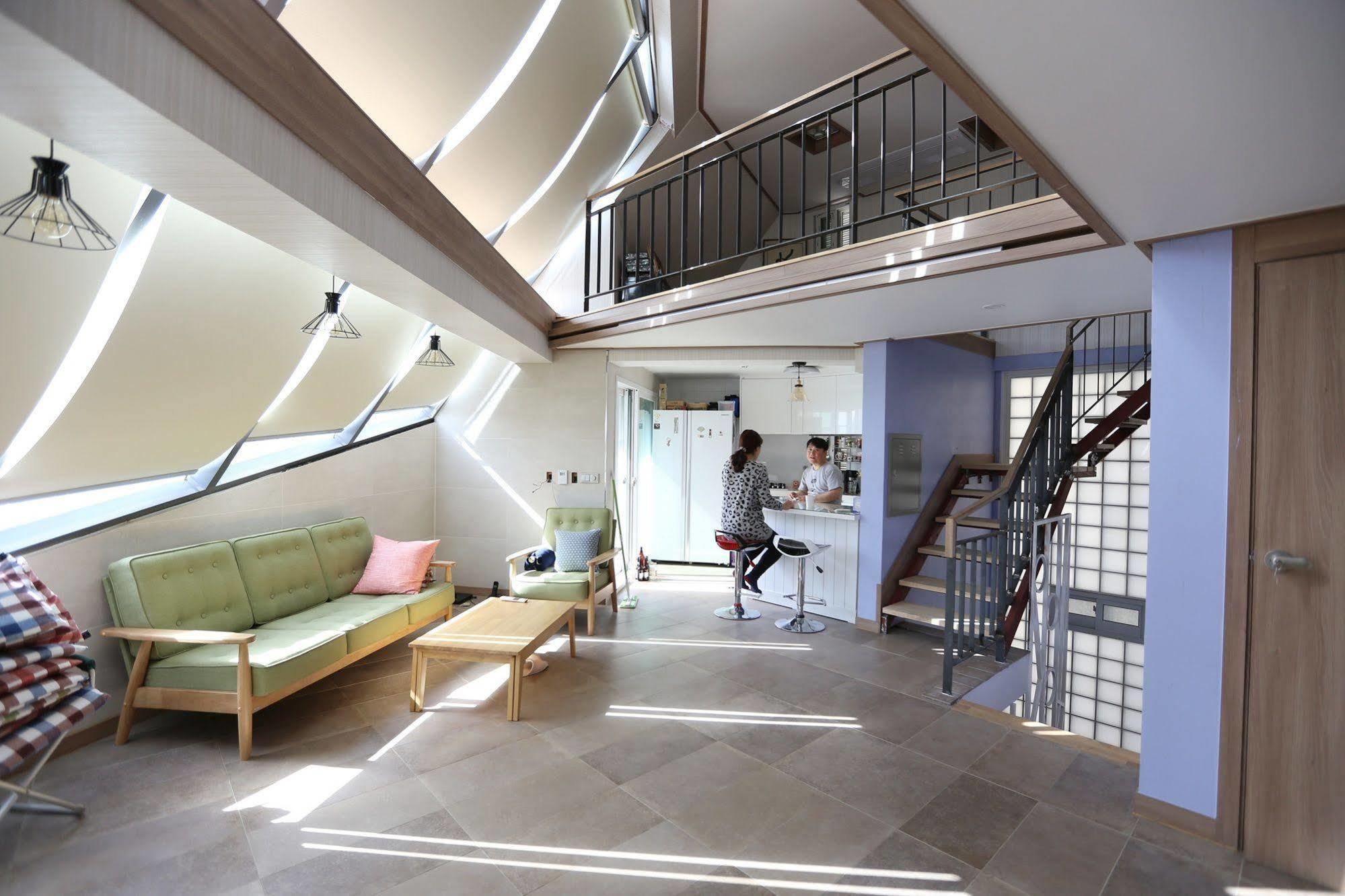 Cube Guesthouse Сеул Екстериор снимка