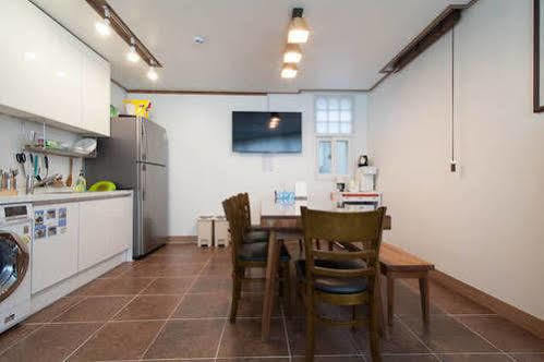 Cube Guesthouse Сеул Екстериор снимка